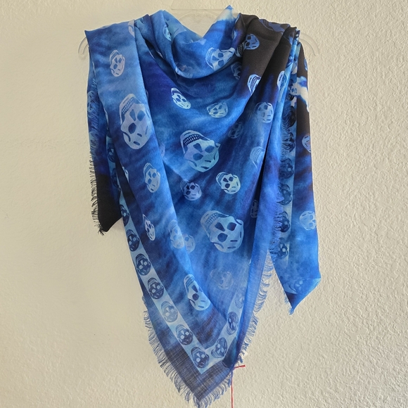 Alexander McQueen Skull Wool Large Scarf Blue Black - Picture 9 of 12